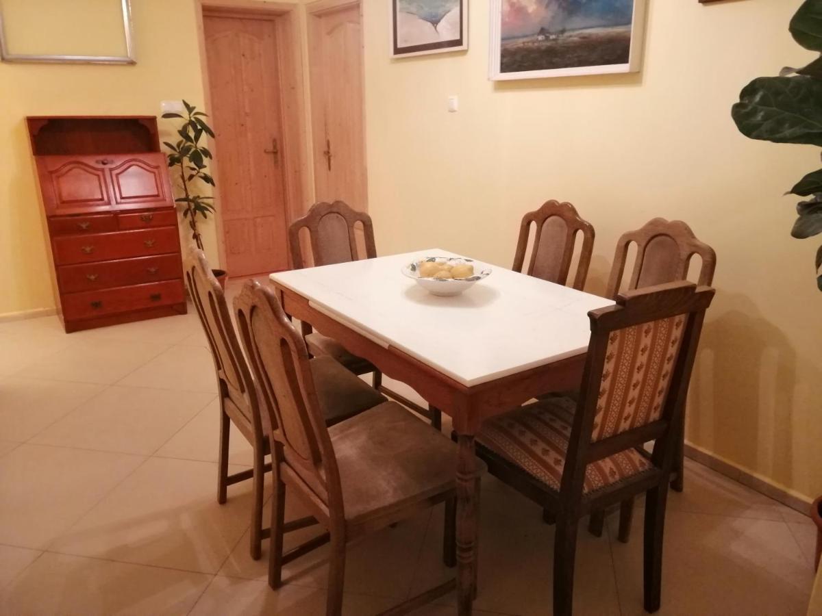Vízaknai Apartmanház Székesfehérvár Exteriér fotografie
